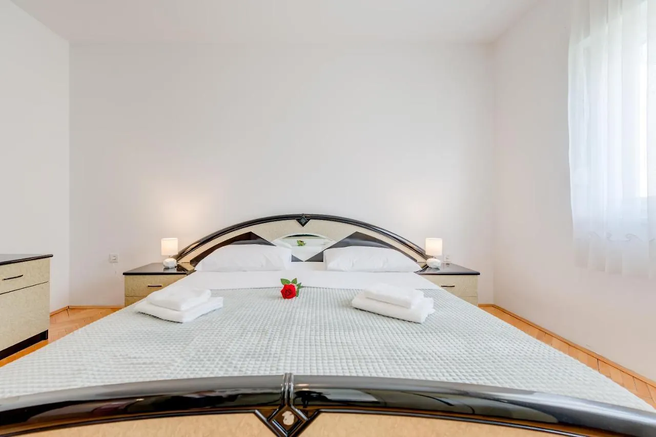 Apartment 3Bdr Apt Medunac Sea View Free Parking Kastela